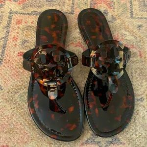 Tory Burch Patent sandal